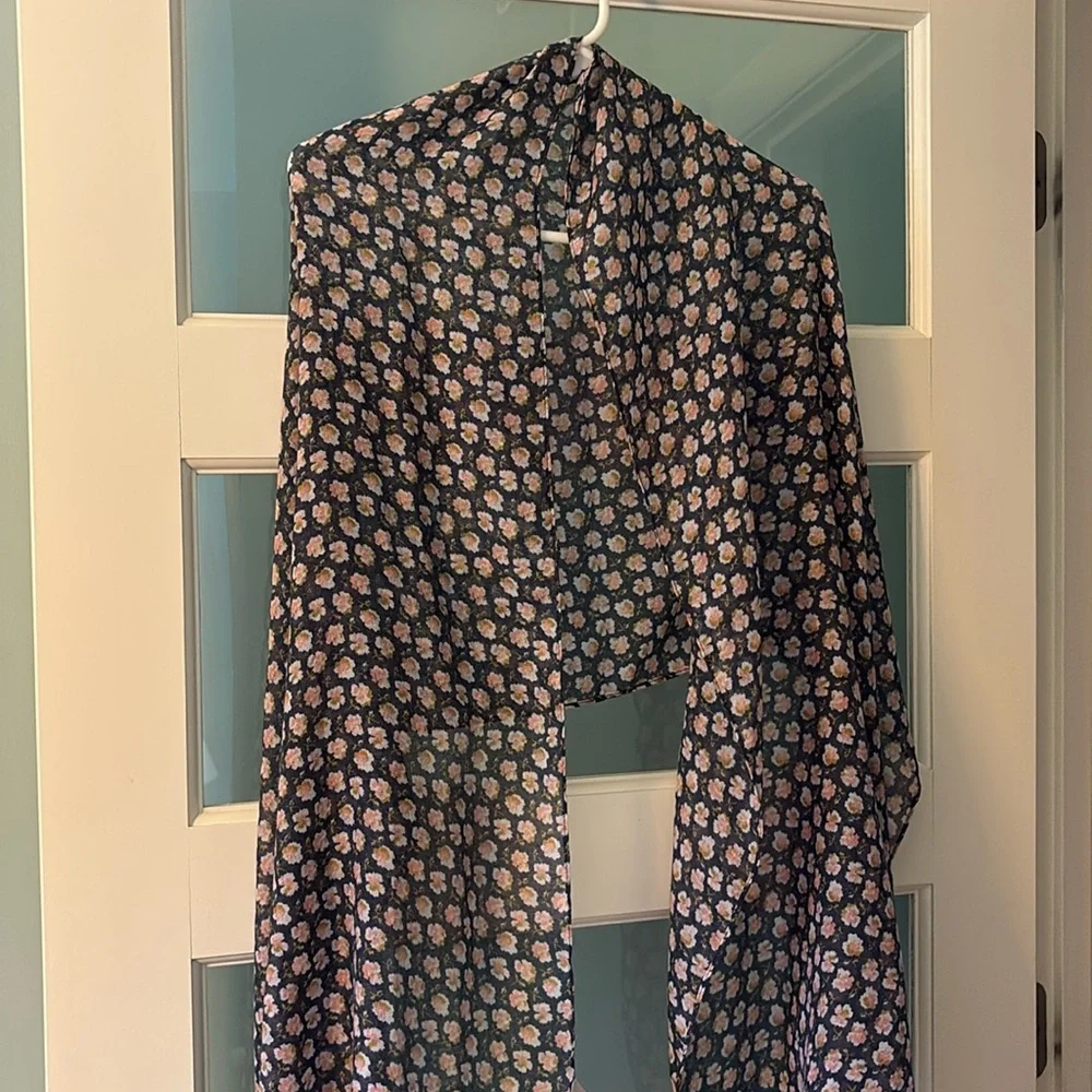 Gap Floral Long Scarf